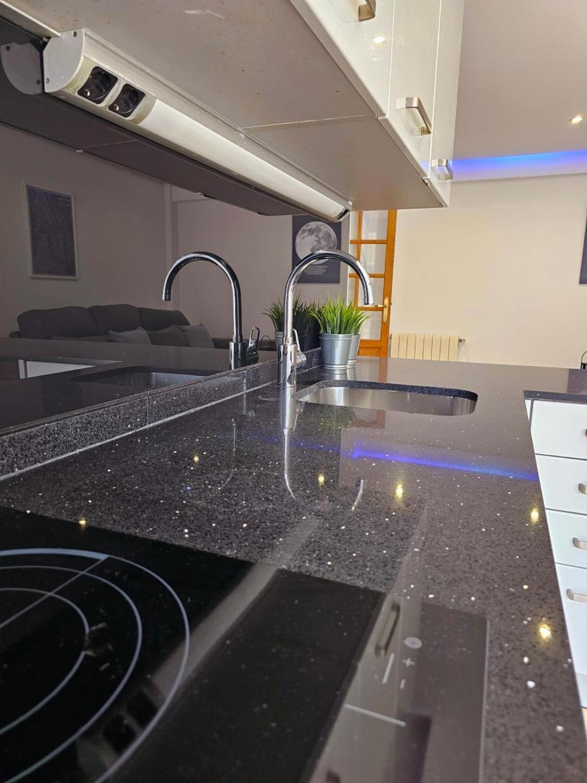 Exclusivo Apartamento En El Centro 比戈 外观 照片